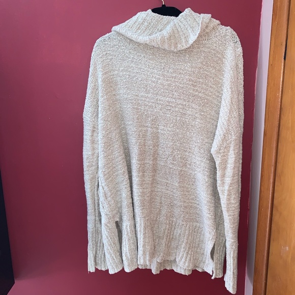 Sweater - Picture 3 of 3